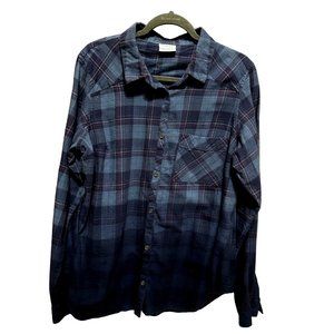 Columbia women’s size XL blue ombré plaid flannel soft button front shirt